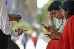 India Hits One Billion Mobile Phone Subscribers
